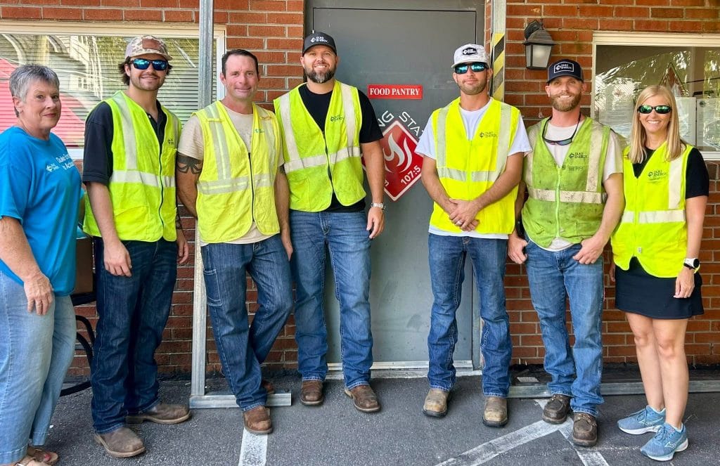 Duke Energy employees volunteer at The Filling Station.